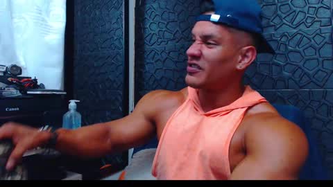 Viktor Herrera online show from 12/01/24, 05:24