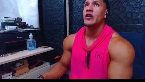 Viktor Herrera online show from 12/03/24, 03:55
