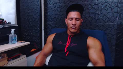 Viktor Herrera online show from 12/04/24, 02:59