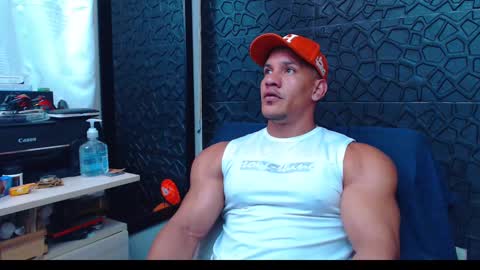 Viktor Herrera online show from 12/22/24, 02:06