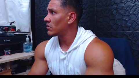 Viktor Herrera online show from 12/23/24, 03:50