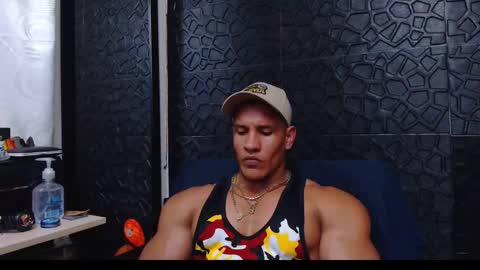 Viktor Herrera online show from 01/05/25, 12:31