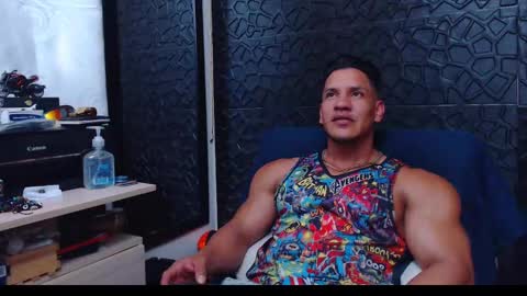Viktor Herrera online show from 01/07/25, 06:14