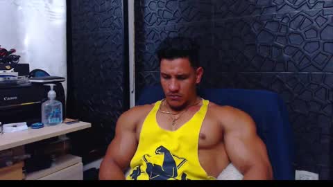 Viktor Herrera online show from 01/14/25, 04:40