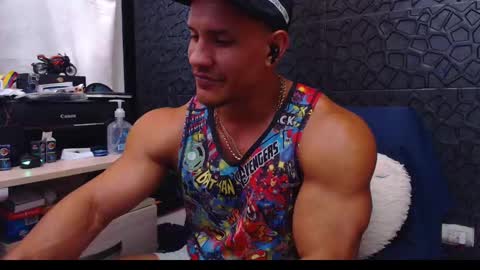 Viktor Herrera online show from 01/23/25, 02:17