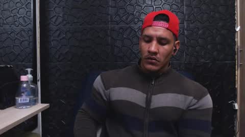 Viktor Herrera online show from 10/13/25, 01:27