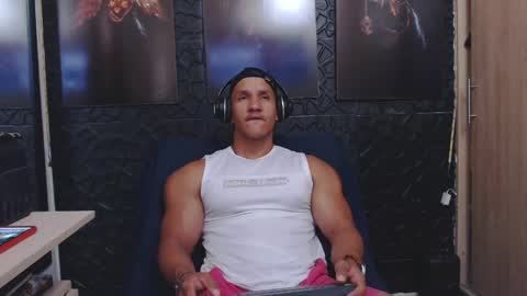 Viktor Herrera online show from 05/22/26, 03:39