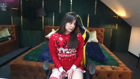 Alisa online show from 12/25/24, 08:17