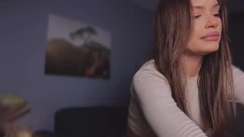 Snapshot of viktoria_www chatting on 12/05/25, 05:42 Viktoria www online show from 12/05/25, 05:42