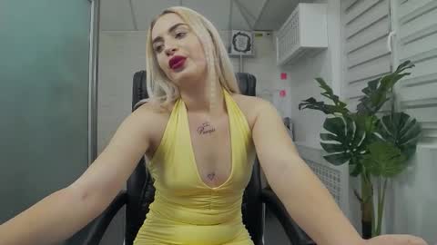 Viktoria online show from 10/15/25, 03:23