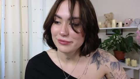 Snapshot of viktoriamoore chatting on 05/09/26, 04:34 viktoriamoore online show from 05/09/26, 04:34
