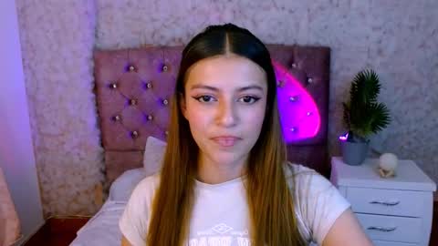 Snapshot of viky_evanss chatting on 01/05/26, 06:22 viky_evanss online show from 01/05/26, 06:22