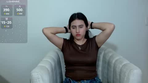 Snapshot of vikysexy28 chatting on 03/07/25, 04:46 vikysexy28 online show from 03/07/25, 04:46