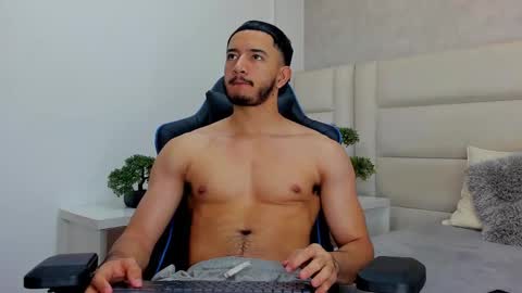 Vitaly online show from 09/18/25, 04:20