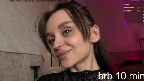 Snapshot of villuuvargas chatting on 04/14/26, 02:50 Eva online show from 04/14/26, 02:50