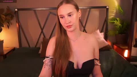 Snapshot of vimilka chatting on 05/27/26, 12:02 Vi online show from 05/27/26, 12:02