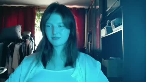 vin_anne online show from 09/15/25, 02:06