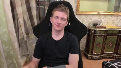 Snapshot of vince__dice chatting on 06/24/26, 09:36 Dimoooooon online show from 06/24/26, 09:36