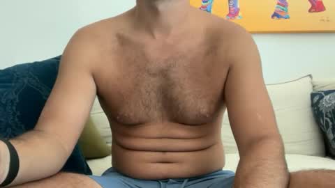 Snapshot of vincee2 chatting on 09/28/25, 02:22 vincee2 online show from 09/28/25, 02:22