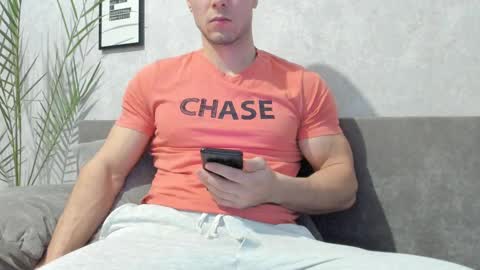 Vincent.  uncut 18cm online show from 02/11/25, 02:24