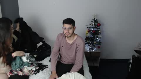 Mia and Vincent online show from 12/28/24, 09:30