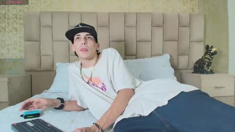 Vincent online show from 12/27/24, 06:03