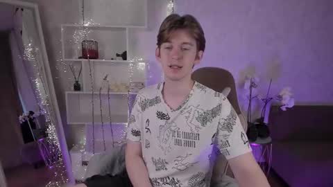 Snapshot of vincentpotts chatting on 10/05/25, 05:39 Vincent online show from 10/05/25, 05:39