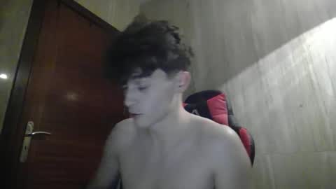 Snapshot of vincentprice69 chatting on 01/22/25, 04:02 vincentprice69 online show from 01/22/25, 04:02