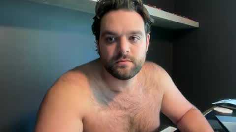 Vinfaro27 online show from 09/26/25, 05:50