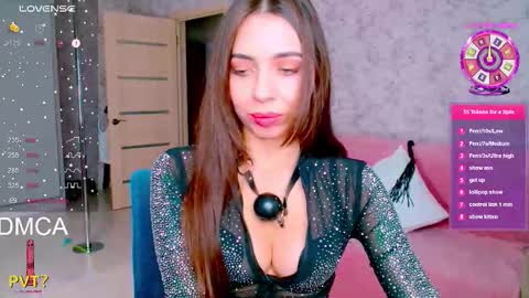 Snapshot of vinkiepinkie chatting on 09/20/25, 02:40 Vinkiepinkie online show from 09/20/25, 02:40