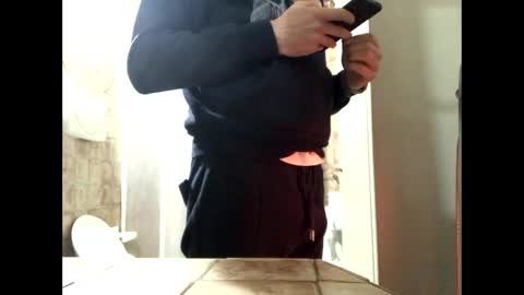 Snapshot of vinmin90 chatting on 01/14/25, 05:01 Zenith online show from 01/14/25, 05:01