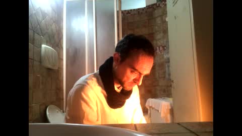 Snapshot of vinmin90 chatting on 01/27/25, 12:01 Zenith online show from 01/27/25, 12:01