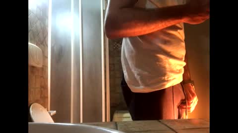 Snapshot of vinmin90 chatting on 02/06/25, 07:07 Zenith online show from 02/06/25, 07:07