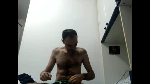 Snapshot of vinmin90 chatting on 09/23/25, 12:13 Zenith online show from 09/23/25, 12:13