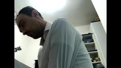 Snapshot of vinmin90 chatting on 10/17/25, 11:18 Zenith online show from 10/17/25, 11:18