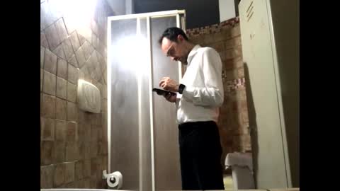 Snapshot of vinmin90 chatting on 10/26/25, 11:31 Zenith online show from 10/26/25, 11:31