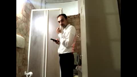 Snapshot of vinmin90 chatting on 11/02/25, 11:18 Zenith online show from 11/02/25, 11:18