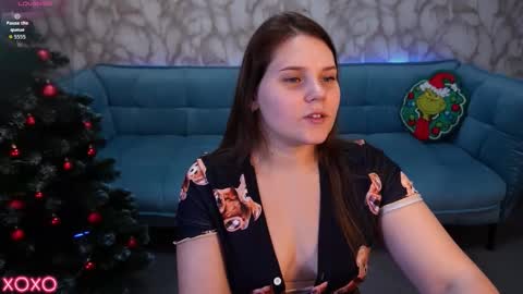 Snapshot of vinnasky chatting on 12/15/25, 07:45 Milla online show from 12/15/25, 07:45