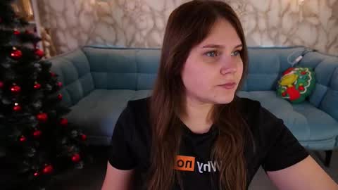 Snapshot of vinnasky chatting on 12/23/25, 07:28 Milla online show from 12/23/25, 07:28