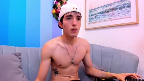 Snapshot of vinniematte chatting on 02/20/25, 03:23 vinniematte online show from 02/20/25, 03:23