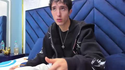 Snapshot of vinniematte chatting on 03/02/25, 01:58 vinniematte online show from 03/02/25, 01:58