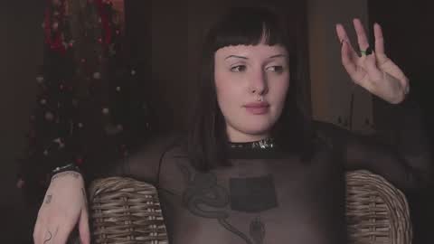 Diva Silvia online show from 12/25/24, 09:11