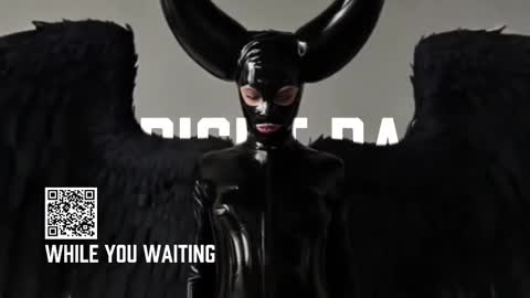 Snapshot of vinylstore chatting on 09/26/25, 04:55 Diva Silvia online show from 09/26/25, 04:55