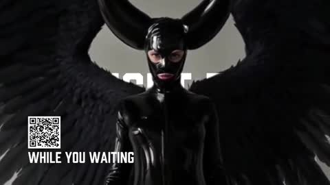 Snapshot of vinylstore chatting on 10/04/25, 05:11 Diva Silvia online show from 10/04/25, 05:11