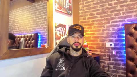 ---Vinzen--- online show from 11/05/25, 04:45