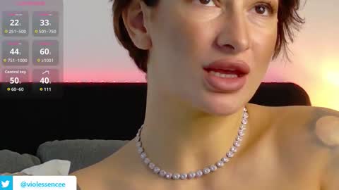 Snapshot of viofemme chatting on 10/15/25, 06:35 viofemme online show from 10/15/25, 06:35