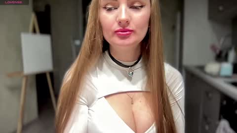 Funny  girl online show from 01/08/25, 04:00