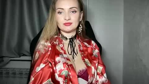 Funny  girl online show from 02/08/25, 10:19