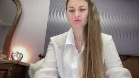 Funny  girl online show from 09/14/25, 06:40