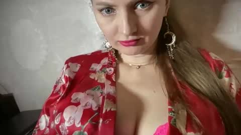 Funny  girl online show from 04/15/26, 11:16